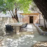 πυργοσ μπεχρακη-μάνη Hébergement de vacances Pírgos Dhiroú