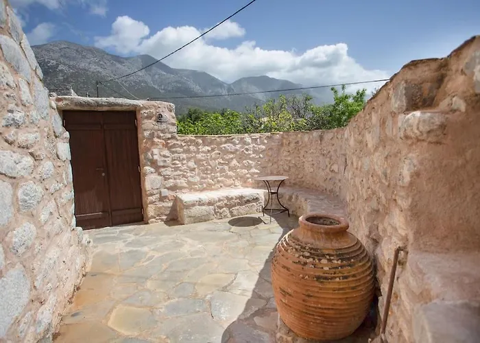 πυργοσ μπεχρακη-μάνη Vakantiehuis Pírgos Dhiroú